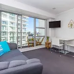 Central Two Bedroom On Queen Street