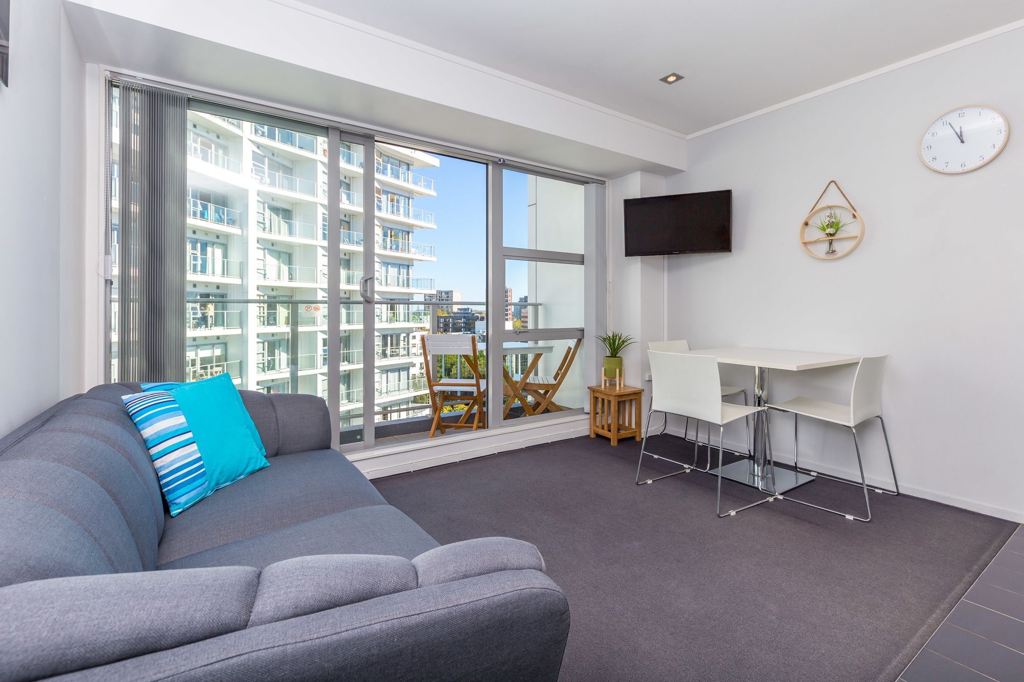 Two Bedroom On Queen Street Auckland